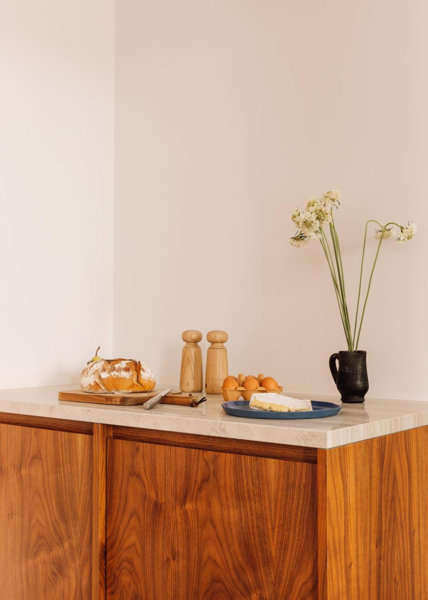 The Rebello Hotel & Spa - Small Luxury Hotels Of The World Вила-Нова-ди-Гая Экстерьер фото A kitchen counter